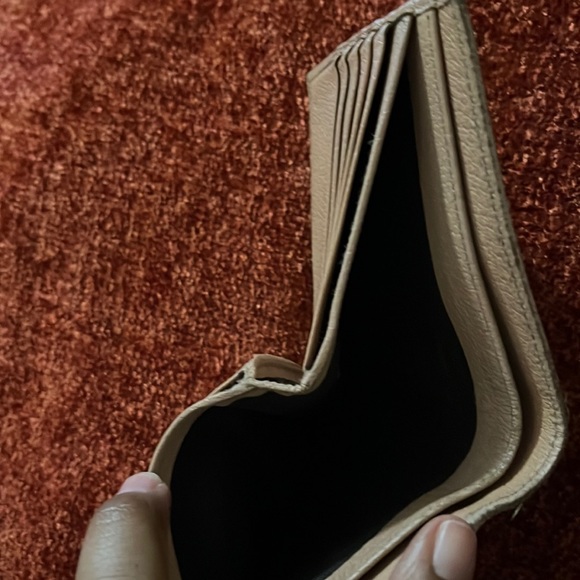 GUCCI WALLET - Picture 7 of 16